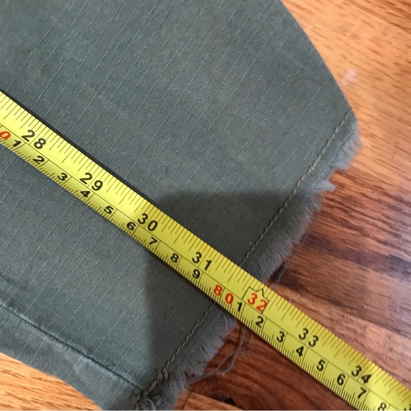 ▪️Joie Army Green Cropped Pants - Picture 10 of 11